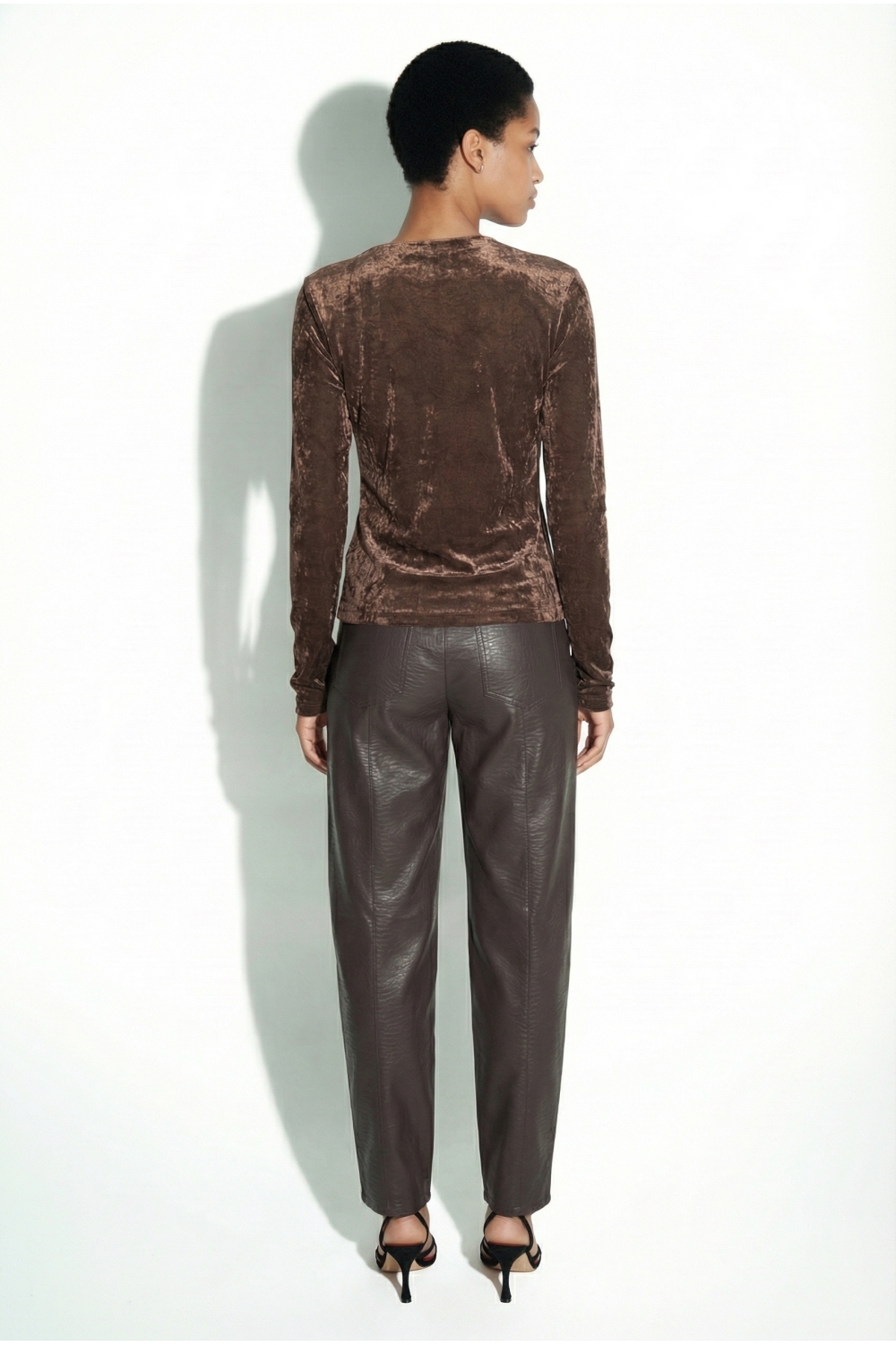 Blouse Lyra velvet Alvaere chocolat fabriqué en Italie