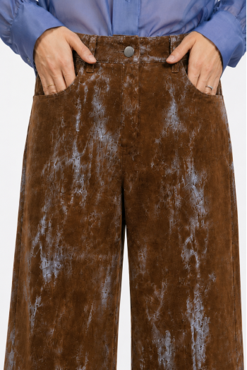 Swiggy-broek van velours in used brown, gemaakt in Italië