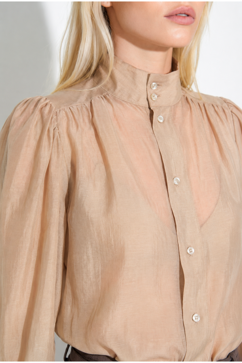 Chemise Anais voile beige fabriquée en Italie