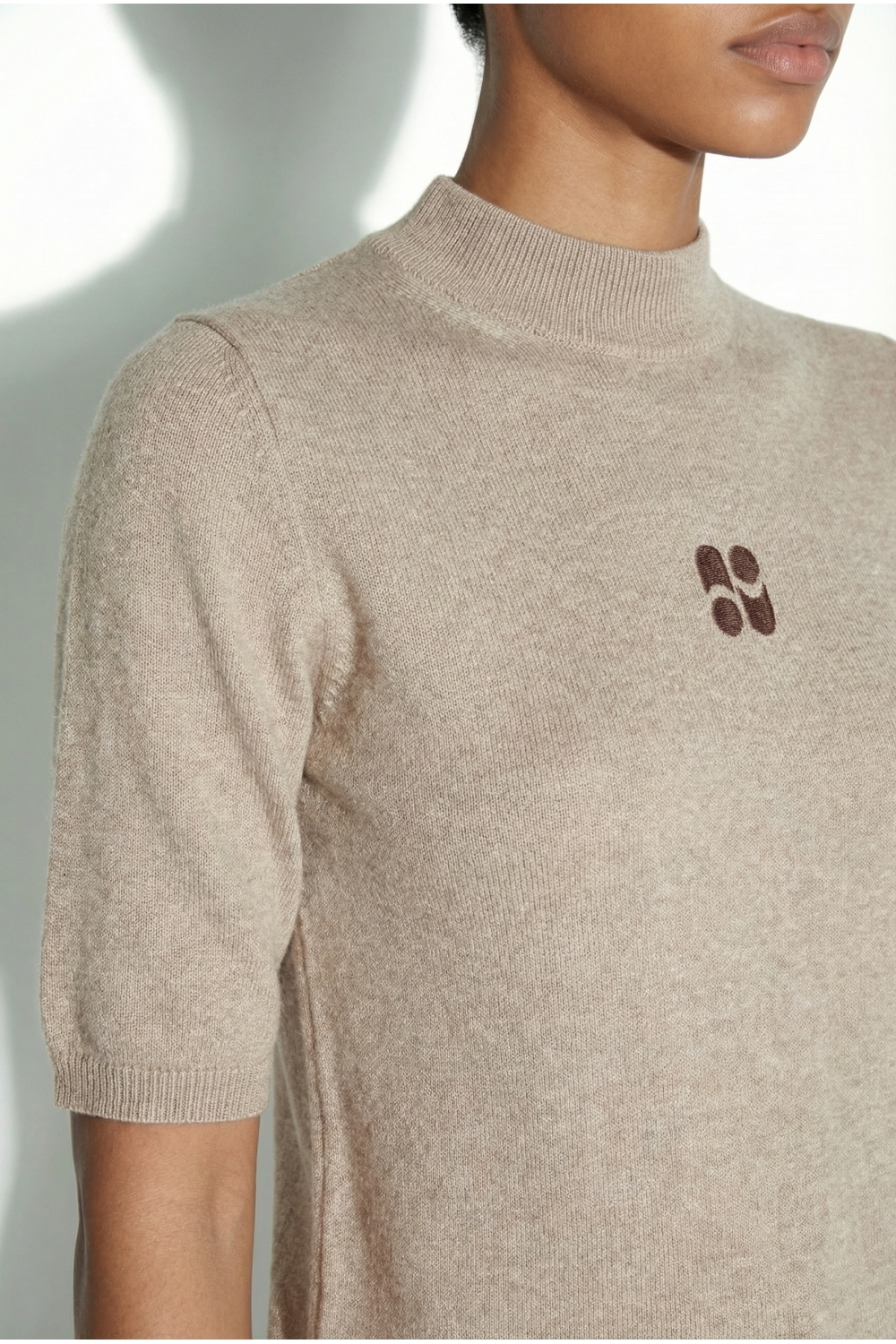 Maille Tia Col montant beige fabriqué en Italie